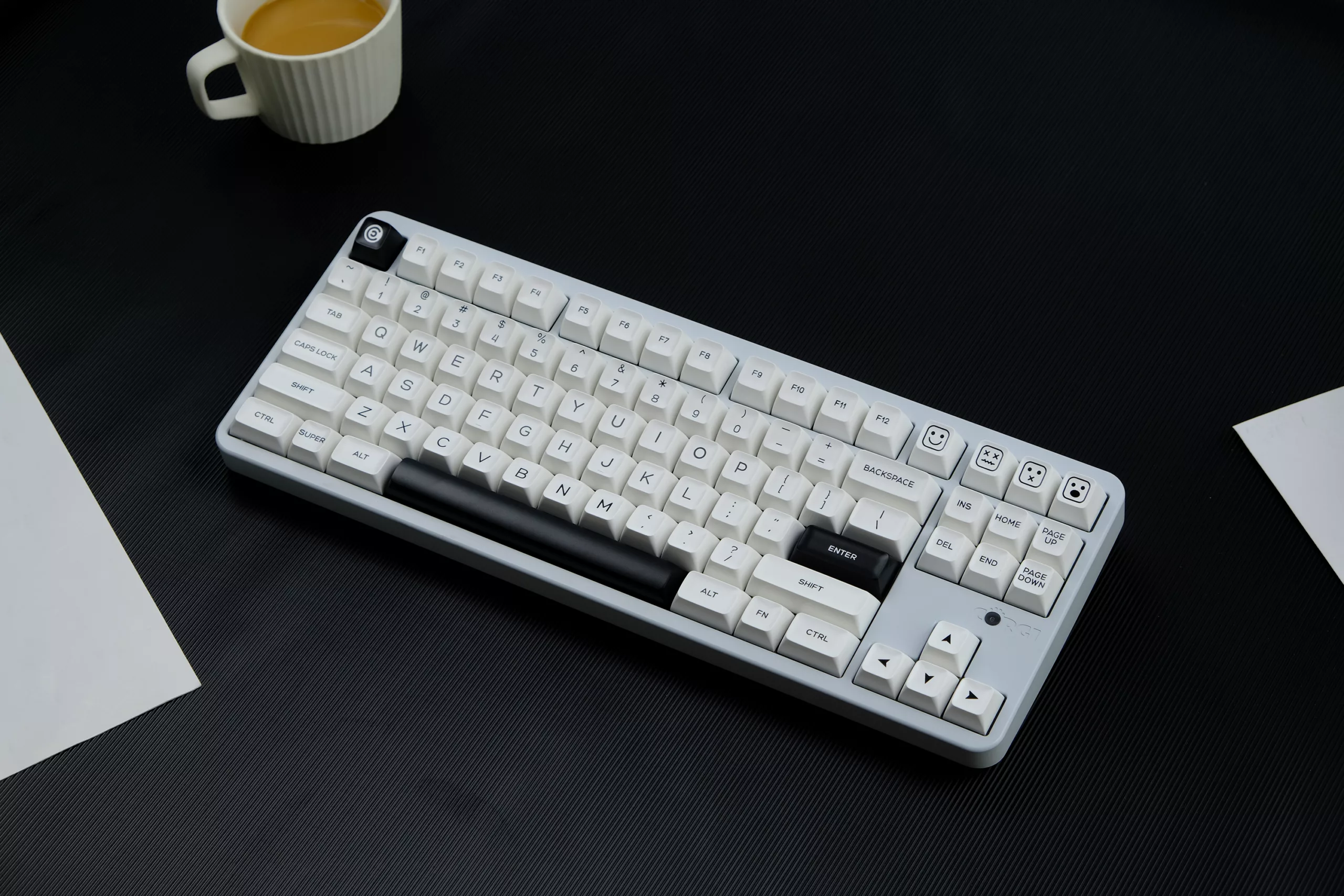 GMK BOW SA Keycap (Clone) - Image 4