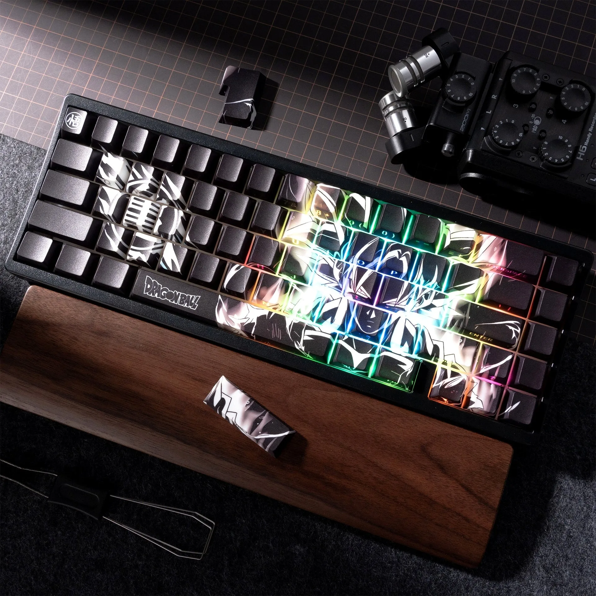 Super Saiyan Dragon Ball Z Goku Keycap Set