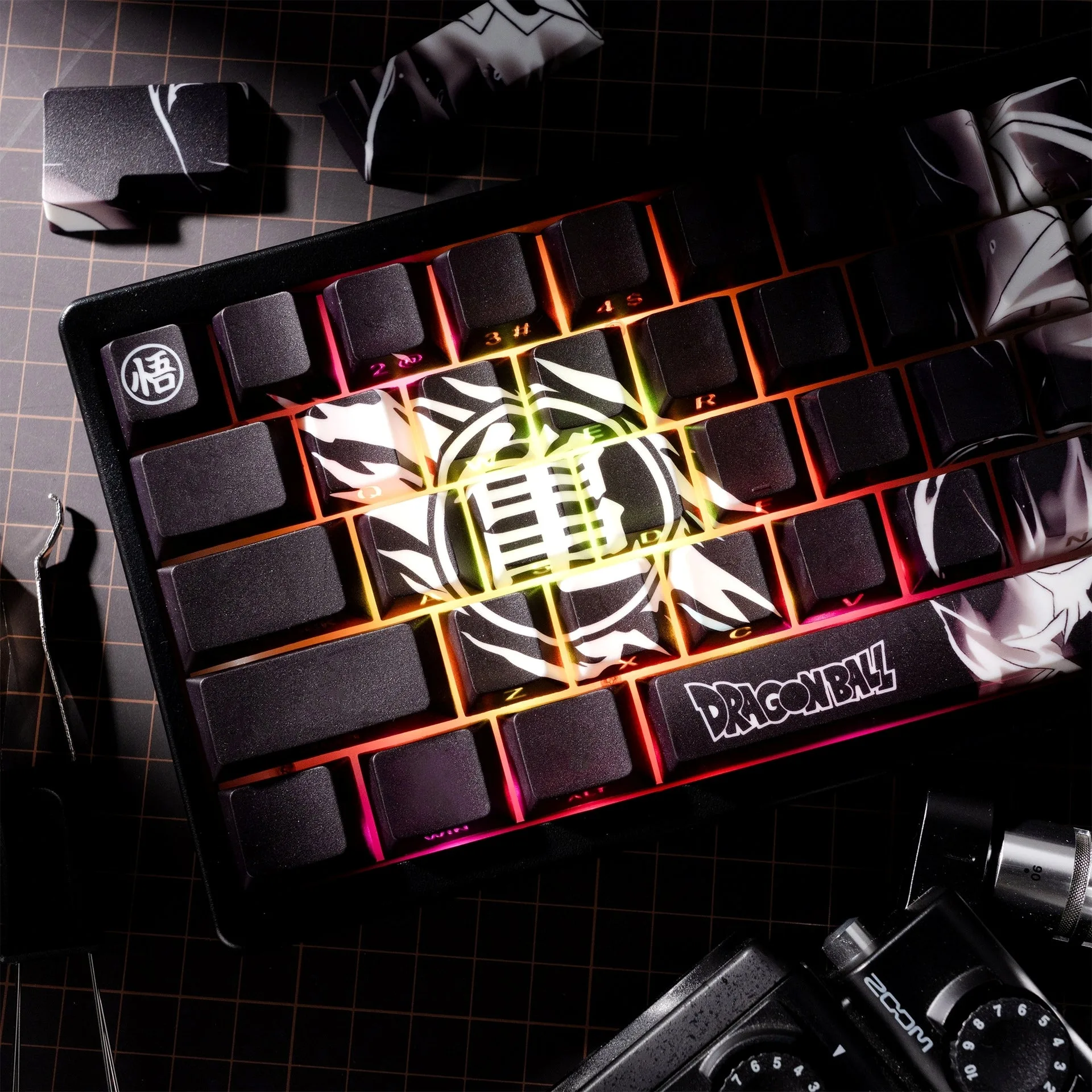 Super Saiyan Dragon Ball Z Goku Keycap Set - Image 6