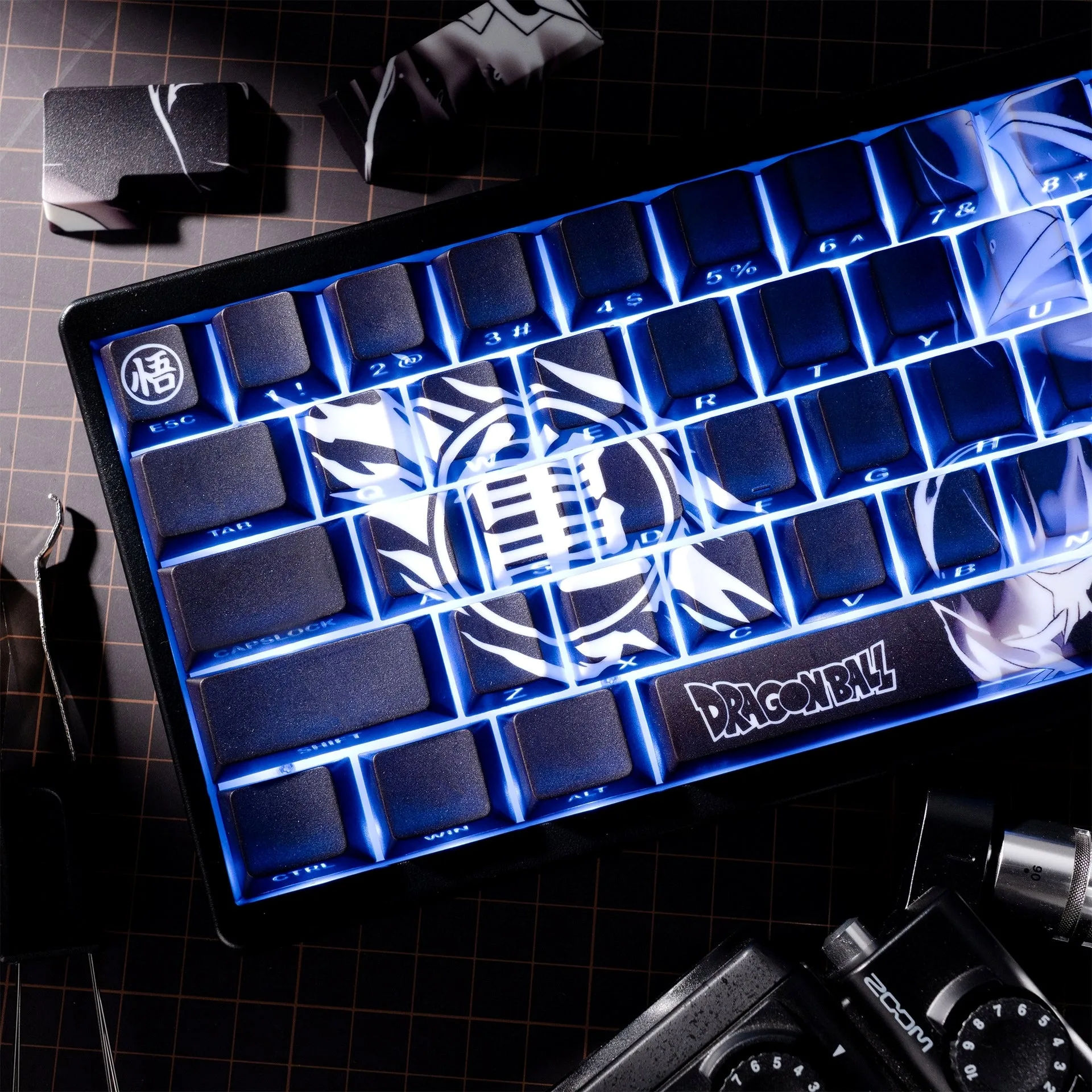 Super Saiyan Dragon Ball Z Goku Keycap Set - Image 3
